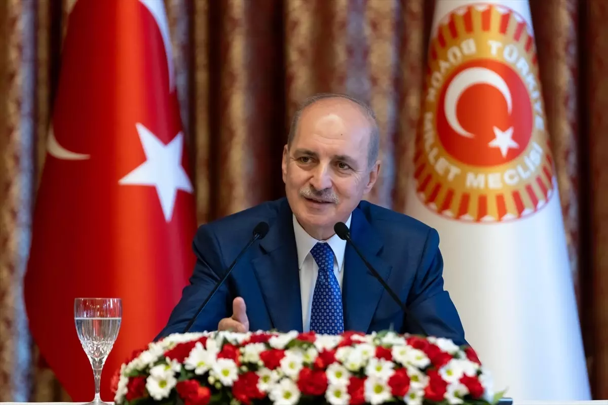 Kurtulmuş: "Hem Türkiye\'nin onayıyla NATO\'ya girmeyi bekleyeceksiniz hem ülkenizde teröre zemin hazırlayacaksınız. Bunların İsveç tarafından gözden...