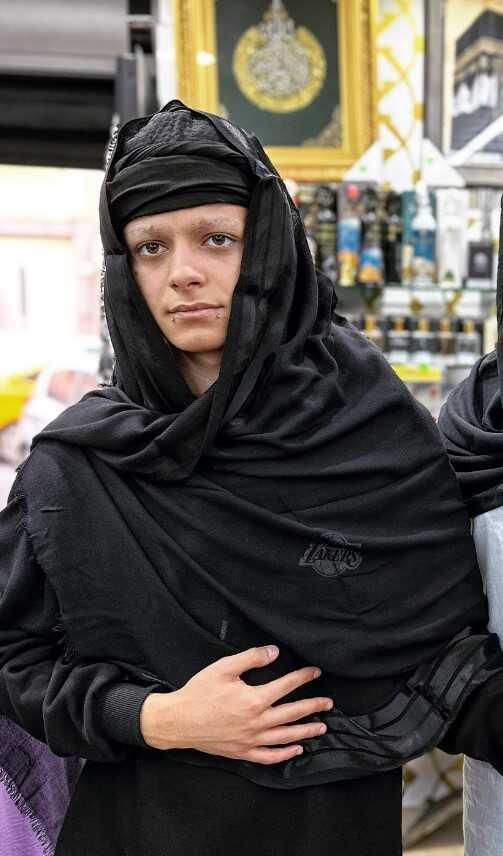 '456 yaşındayım ve iblisim' diyerek gündem olan fenomen Efe Baycan'ın Umre'ye gittiği görüntü tepki çekti '456 yaşındayım ve iblisim' diyerek gündem olan fenomen Efe Baycan'ın Umre'ye gittiği görüntü tepki çekti