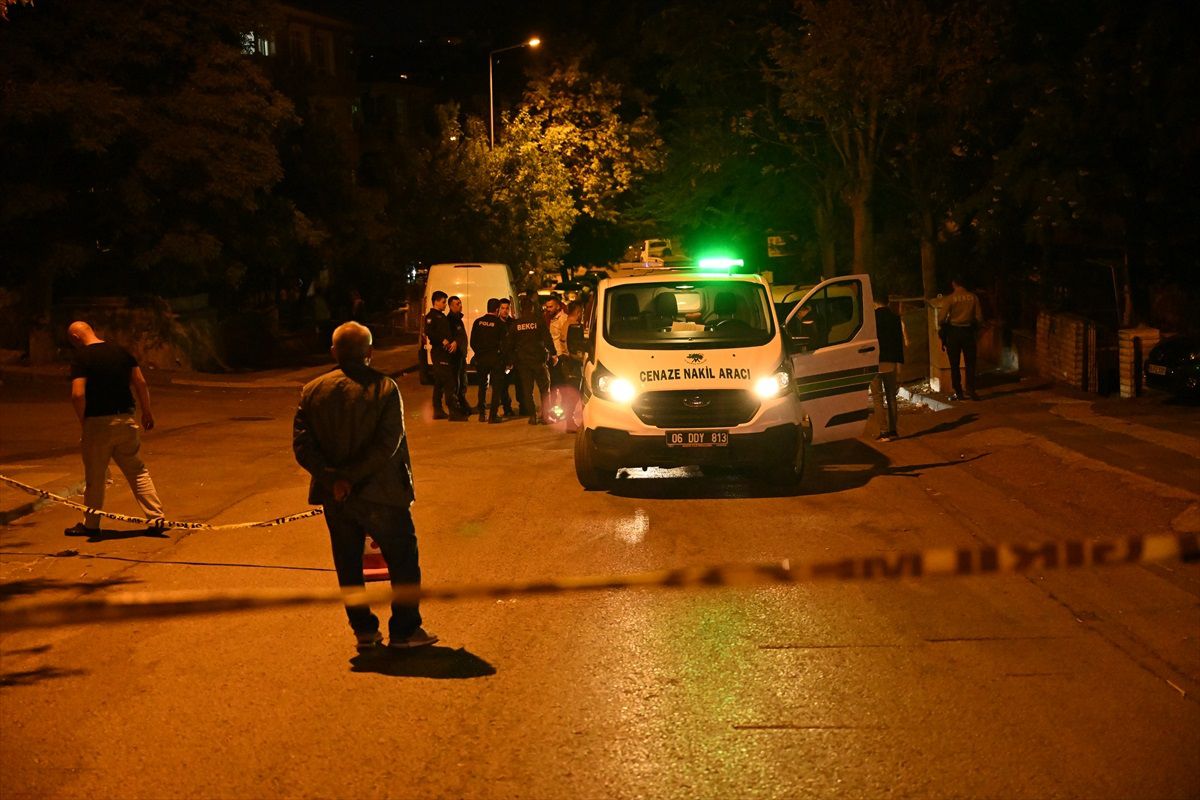 Ankara\'da tartıştığı arkadaşını silahla vurarak öldüren zanlı adliyeye sevk edildi