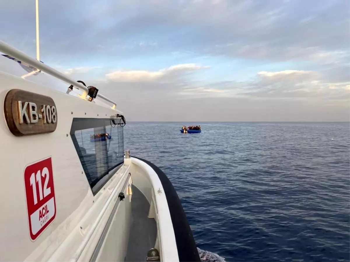Kuşadası ve Didim\'de 51 düzensiz göçmen kurtarıldı