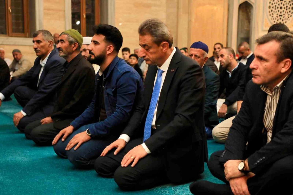 Bitlis\'te Mevlit Kandili dolayısıyla Tatvan İbadullah Camii\'nde program düzenlendi