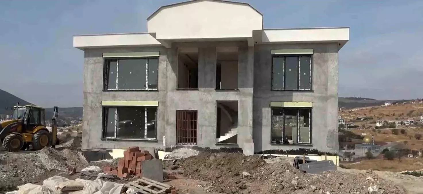 Balıkesir\'de İşçi Arkadaşını Tüfekle Vurdu