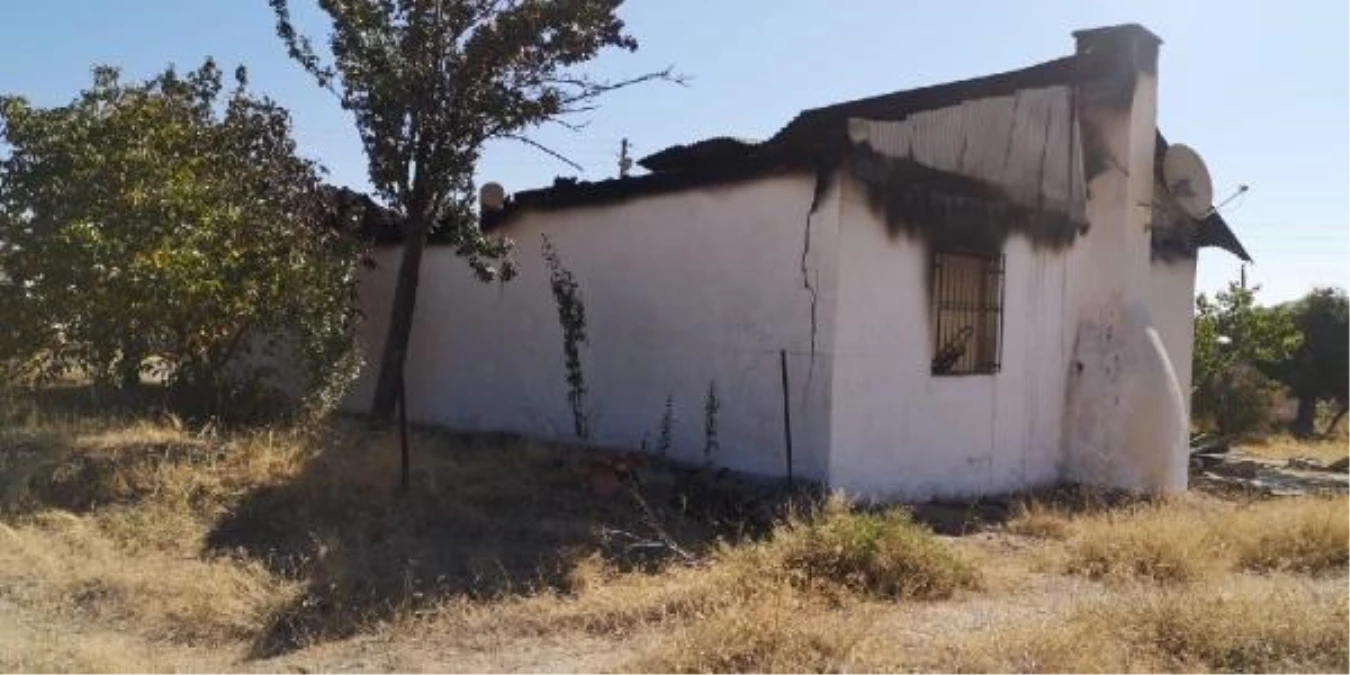 Sivas\'ta Ev Yangınında Çift Hayatını Kaybetti