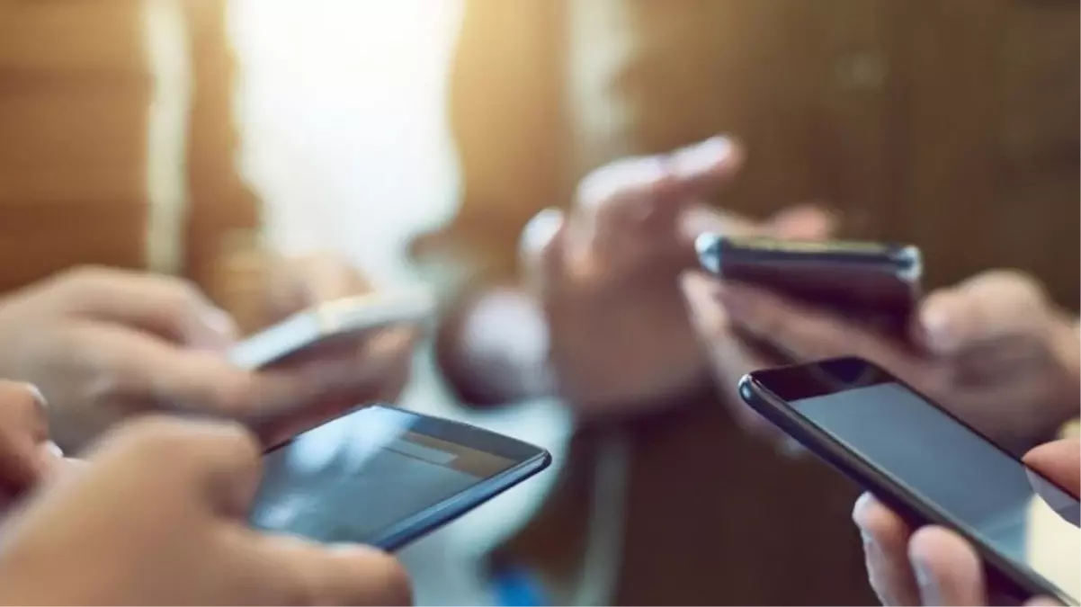 Cumhurbaşkanı Erdoğan\'dan Kabine Toplantısı sonrası gençlere ücretsiz internet ve Genç Kart müjdesi