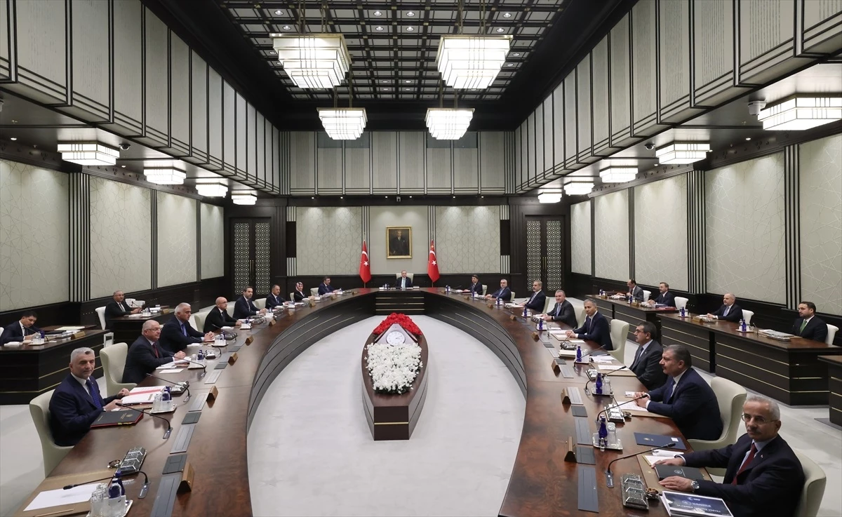 Cumhurbaşkanlığı Kabinesi, Cumhurbaşkanı Recep Tayyip Erdoğan başkanlığında Beştepe\'de toplandı.