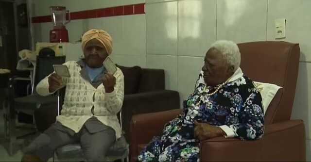 Dünyan'nın en yaşlı kadını olarak kabul edilen 117 yaşındaki Brezilyalı kadın doğum gününü 107 yaşındaki kız kardeşi ile kutladı