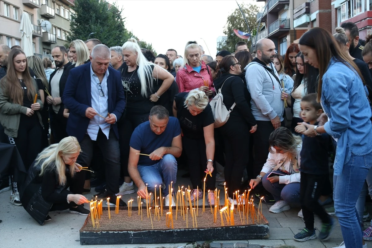 Kosovalı Sırplar, Banjska\'da öldürülen silahlı Sırp grubunu anmak için bir araya geldi