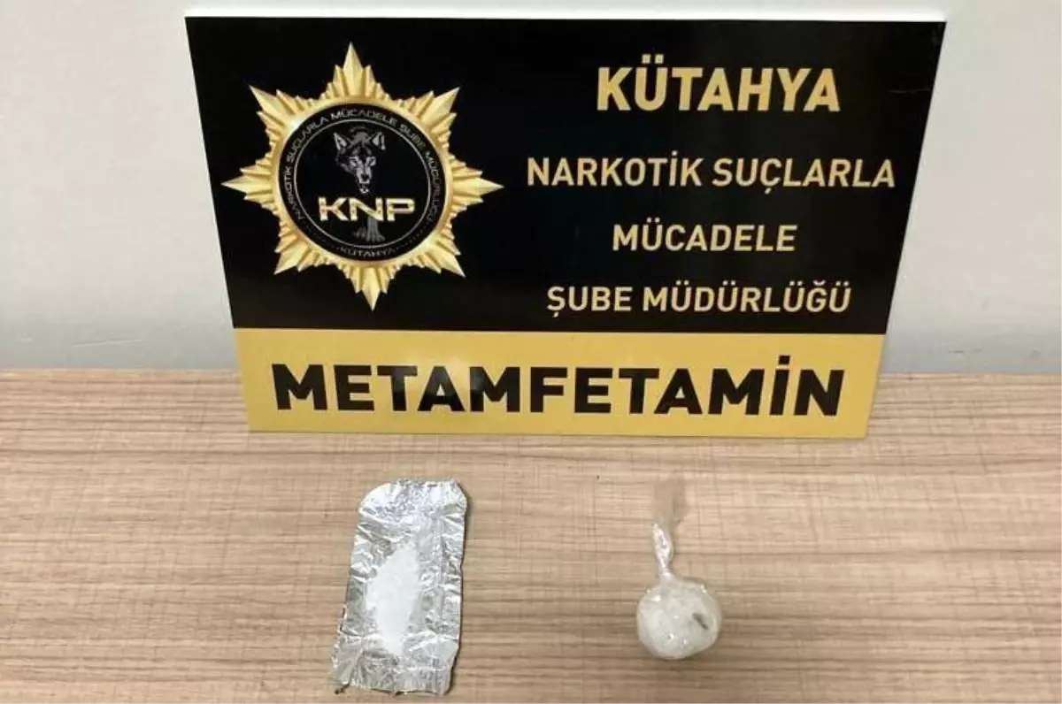Kütahya\'da Polis Kaçan Araçta Metamfetamin Ele Geçirdi