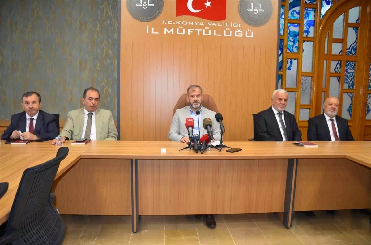 Mevlid-i Nebi ile Camiler ve Din Görevlileri Haftası