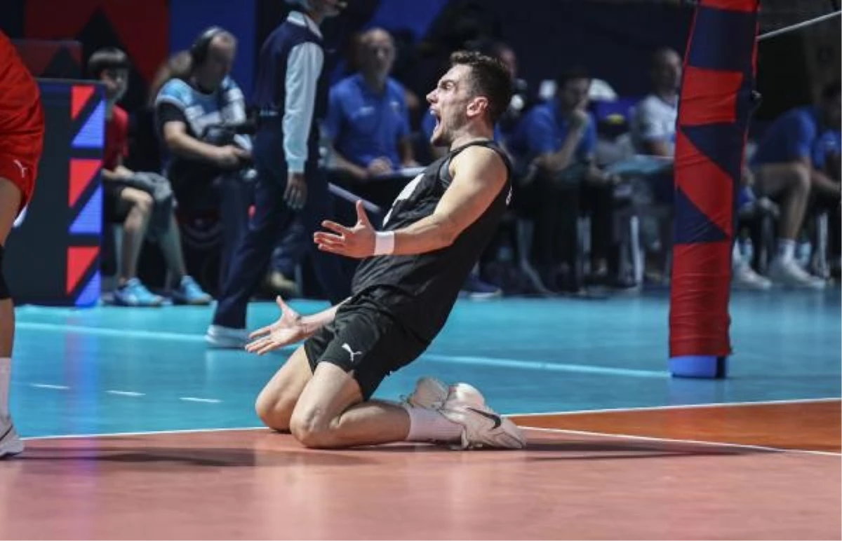Bedirhan Bülbül, 2023 CEV Erkekler Avrupa Voleybol Şampiyonası\'nın rüya takımına seçildi
