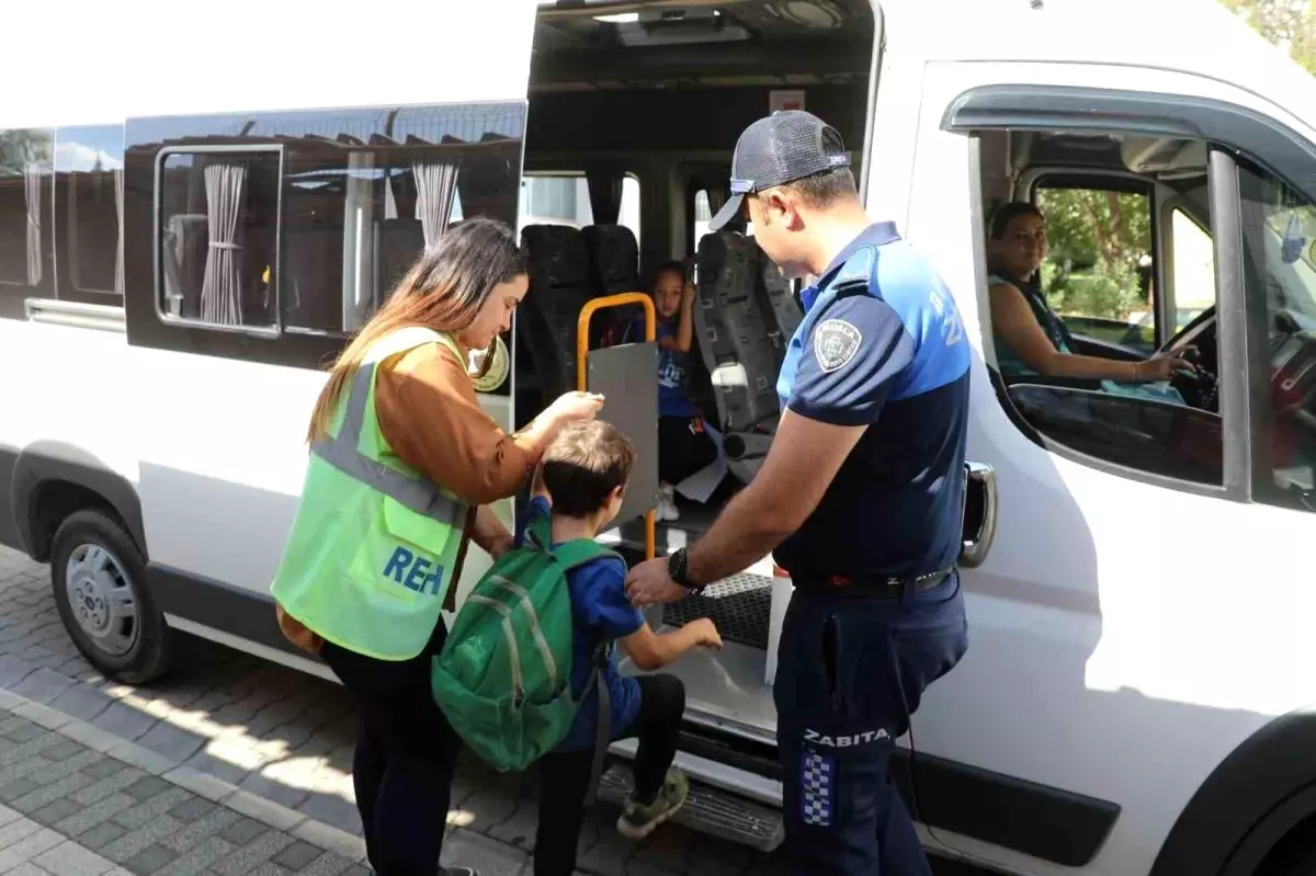 Muğla Büyükşehir Belediyesi Öğrenci Servislerini Denetliyor