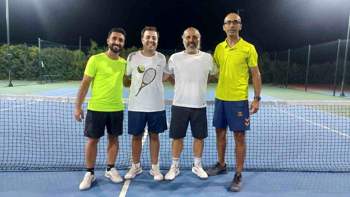 Salihli Tenis Defi Ligi Başladı