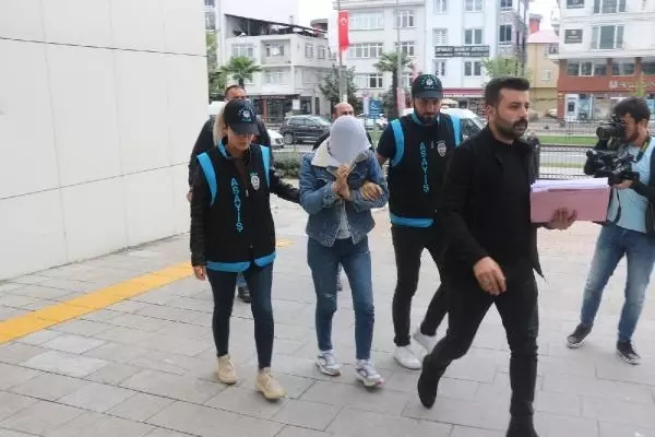 Savcı, 2 günlük bebeğini öldürdüğü öne sürülen annenin beraatini istedi Savcı, 2 günlük bebeğini öldürdüğü öne sürülen annenin beraatini istedi