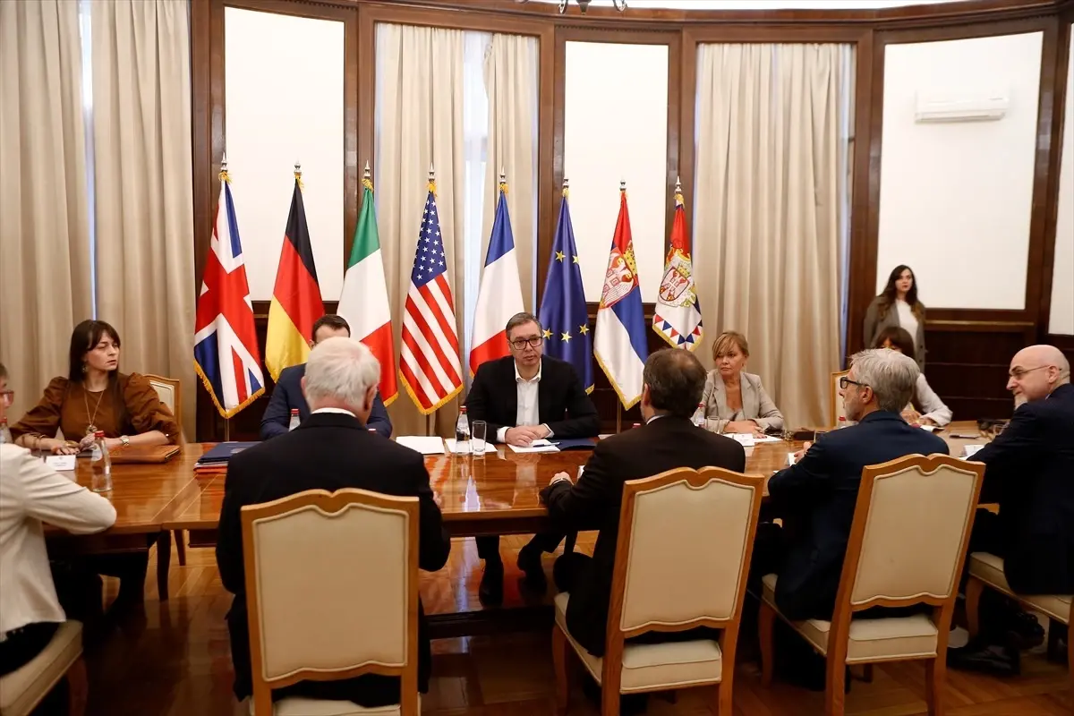 Sırbistan Cumhurbaşkanı Vucic, KFOR\'un Kosova\'daki güvenlik sorunlarıyla ilgilenmesini istedi