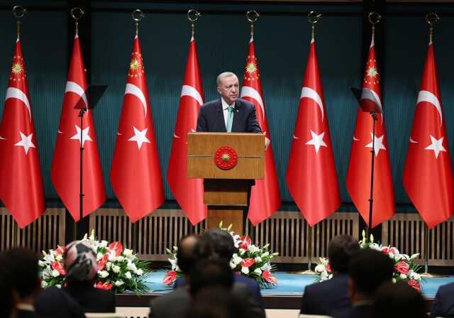 Son Dakika! Cumhurbaşkanı Erdoğan: Gençlerimize telefon ve bilgisayar alımında 5 bin 500 liraya kadar destek vereceğiz