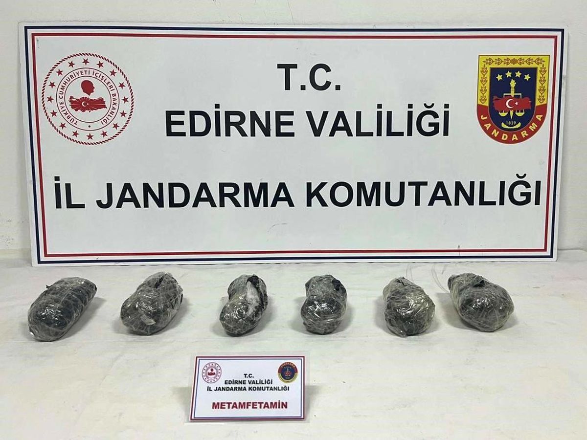 Edirne\'de Bulgaristan vatandaşının otomobilinde uyuşturucu ele geçirildi