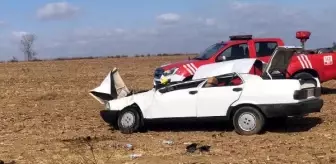 Çorlu'da Otomobil Tarlaya Savruldu: 1 Ölü, 2 Yaralı