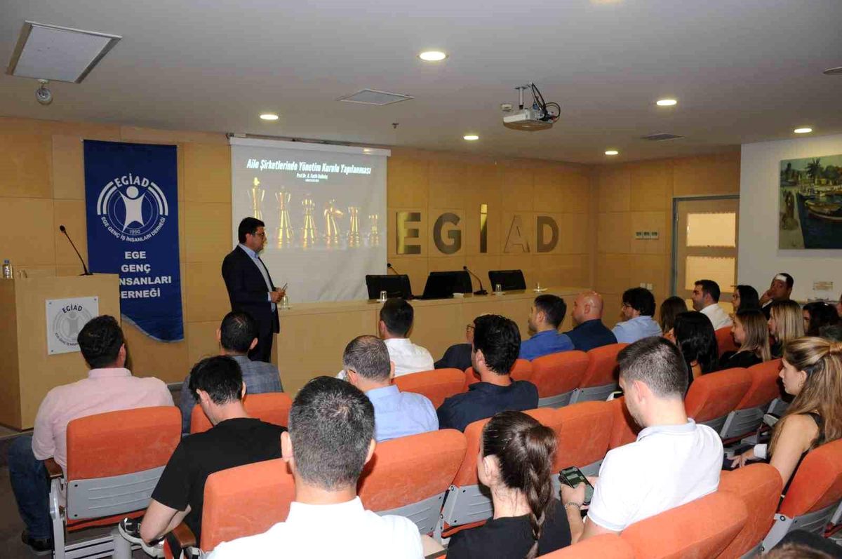 Aile Şirketlerinde Yönetim Kurulu Yapılanması Semineri Düzenlendi