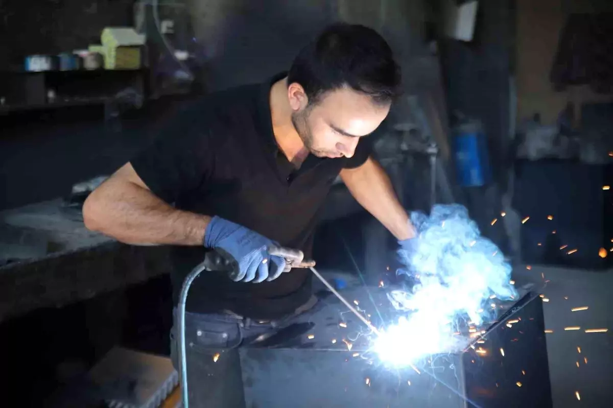 Gaziantep\'te Üretilen Çelik Kasalar Türkiye\'nin İhtiyacının Yüzde 90\'ını Karşılıyor