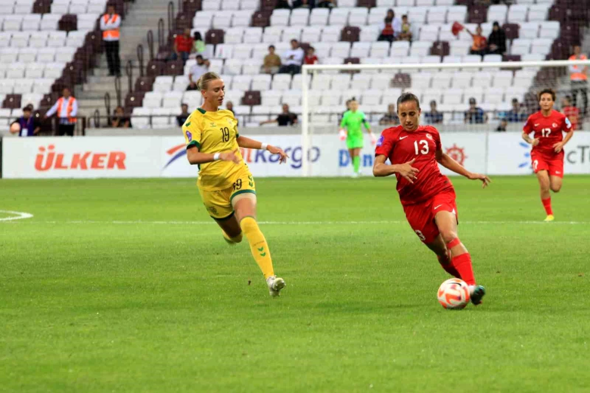 A Milli Kadın Futbol Takımı Litvanya\'yı 2-0 Yendi