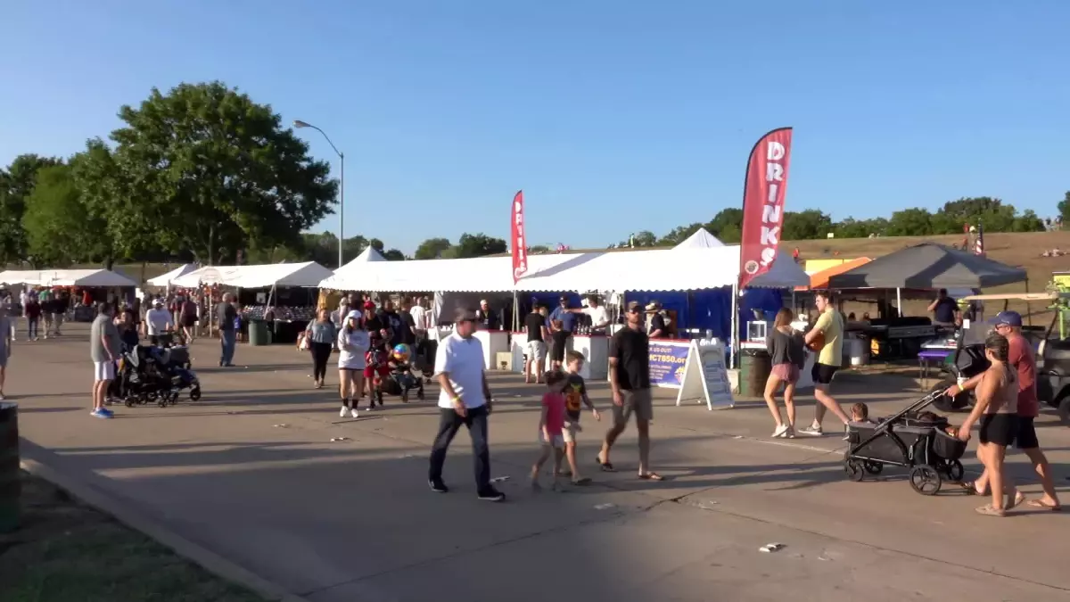 Teksas\'ta düzenlenen Plano Balon Festivali\'nden görüntüler