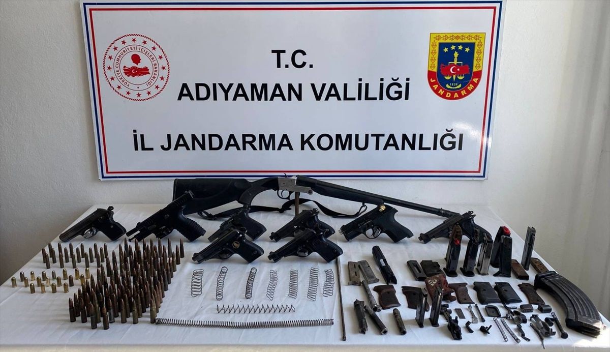 Adıyaman\'da silah kaçakçılığı operasyonu: 4 şüpheli gözaltına alındı