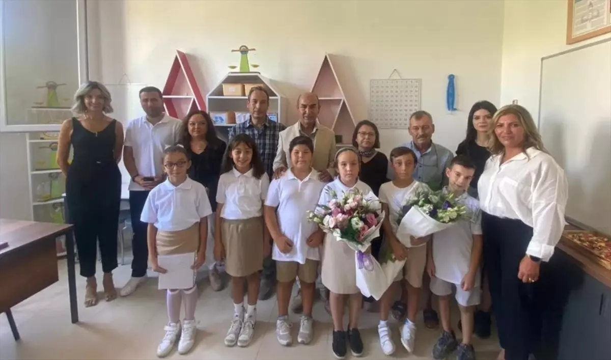 Depremde hayatını kaybeden öğretmen adına matematik sınıfı açıldı