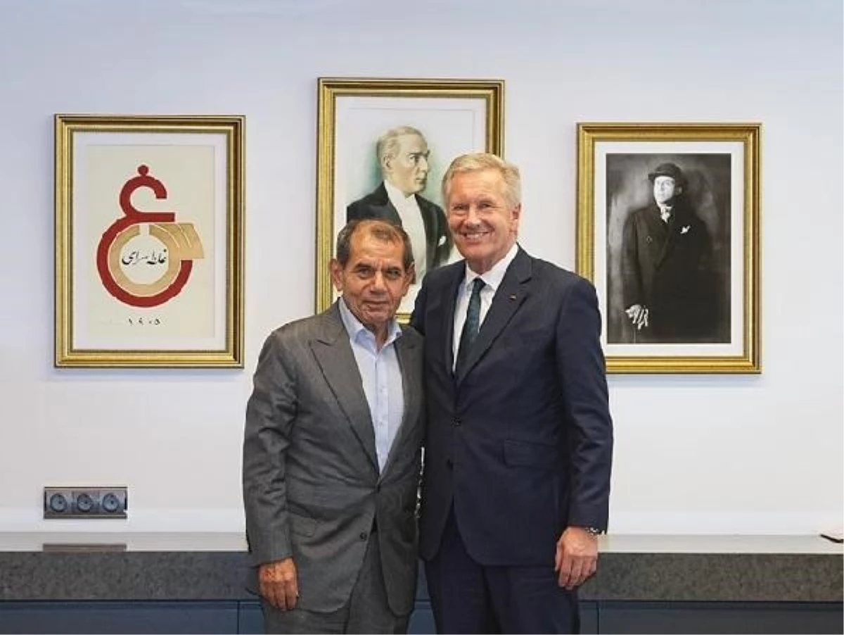 Galatasaray Başkanı Dursun Özbek, Almanya\'nın eski Cumhurbaşkanı Christian Wulff\'u ağırladı