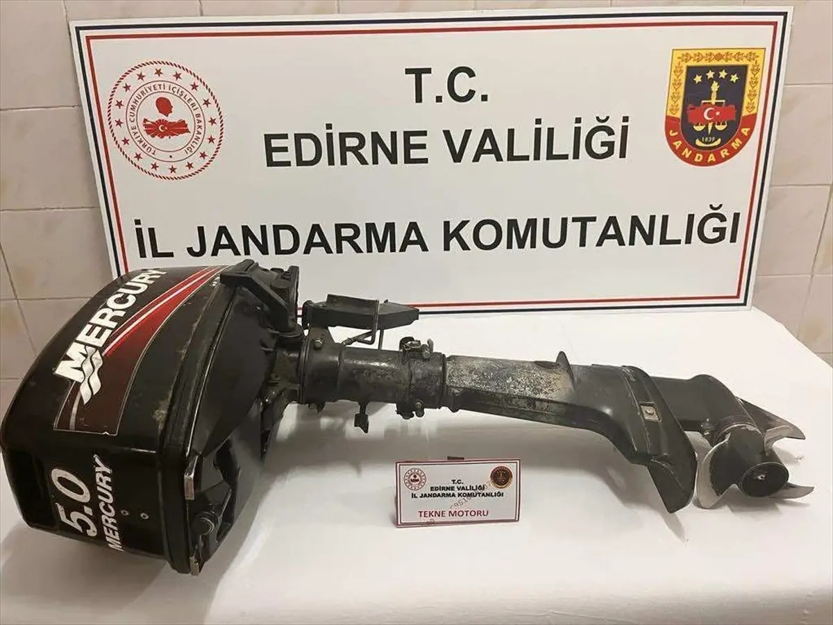 Enez\'de Tekne Motoru Çalan 2 Şüpheli Tutuklandı