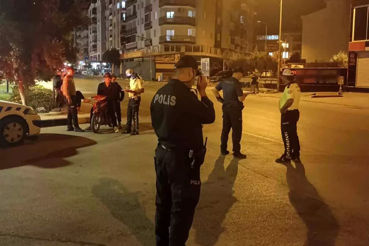 Manisa\'da Gerçekleştirilen Güven Huzur Uygulamalarında 17 Şahıs Yakalandı