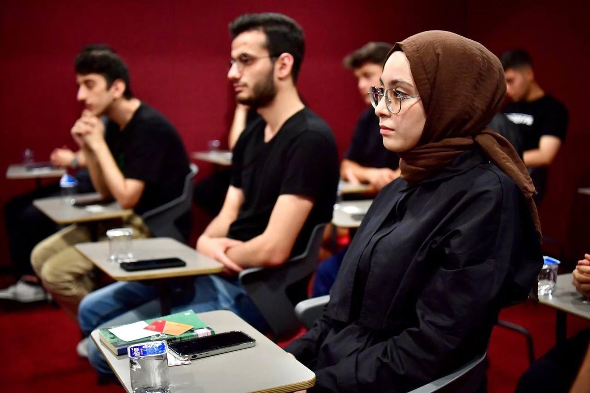 Fatih Belediye Başkanı Gençlerle Buluşuyor