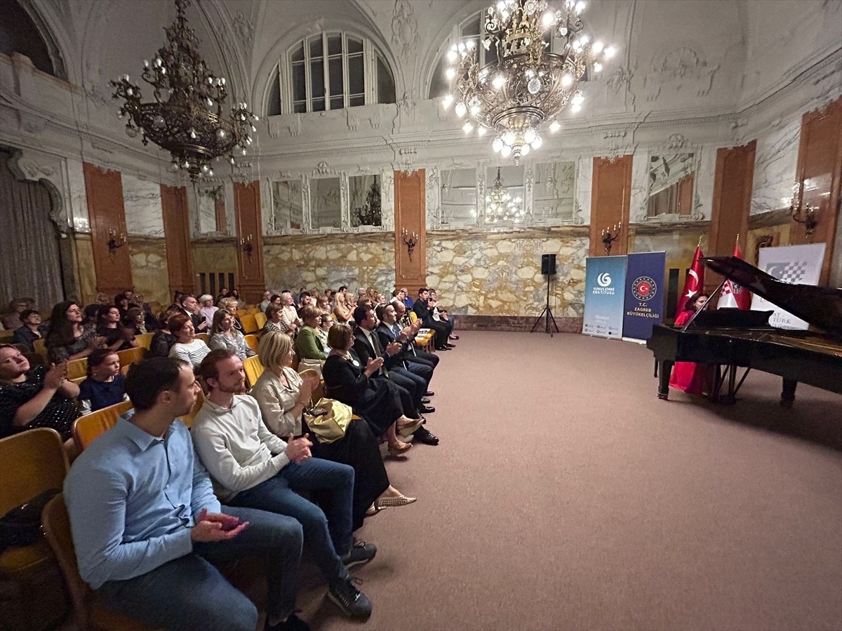 Türk Piyano Sanatçısı Tutu Aydınoğlu, Hırvatistan\'da Konser Verdi
