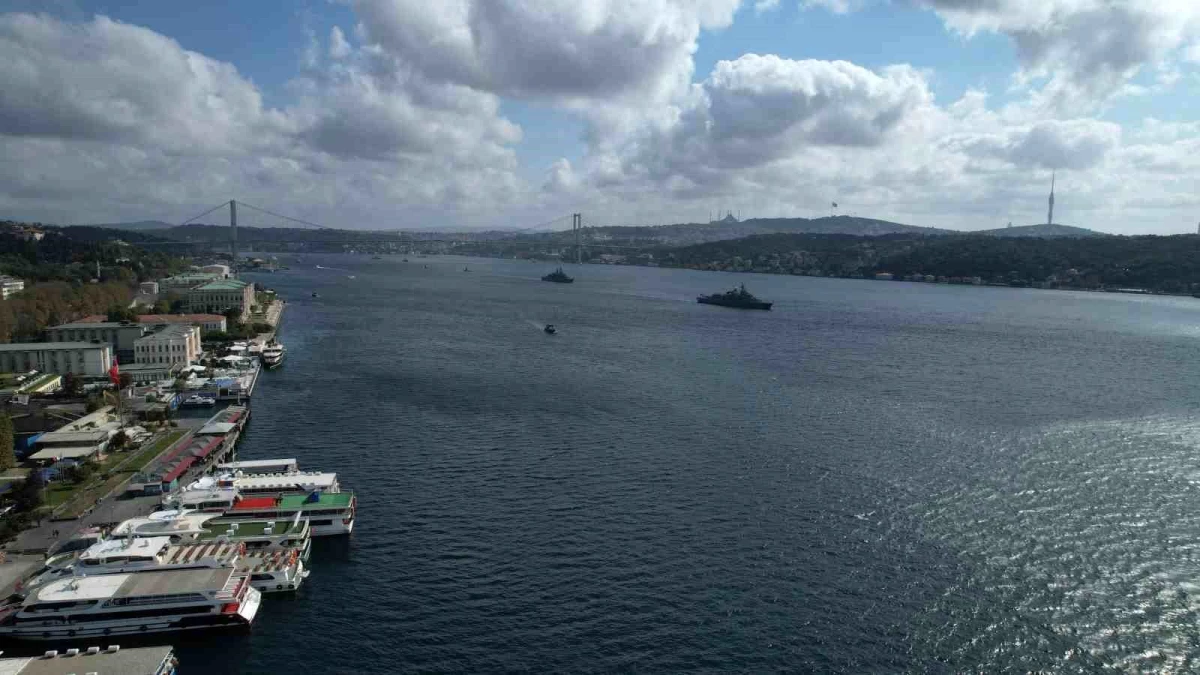 Preveze Deniz Zaferi\'nin 485\'inci yıl dönümünde Türk Deniz Kuvvetleri Komutanlığı\'nın 15 savaş gemisi İstanbul Boğazı\'ndan geçiş yaparak Barbaros...