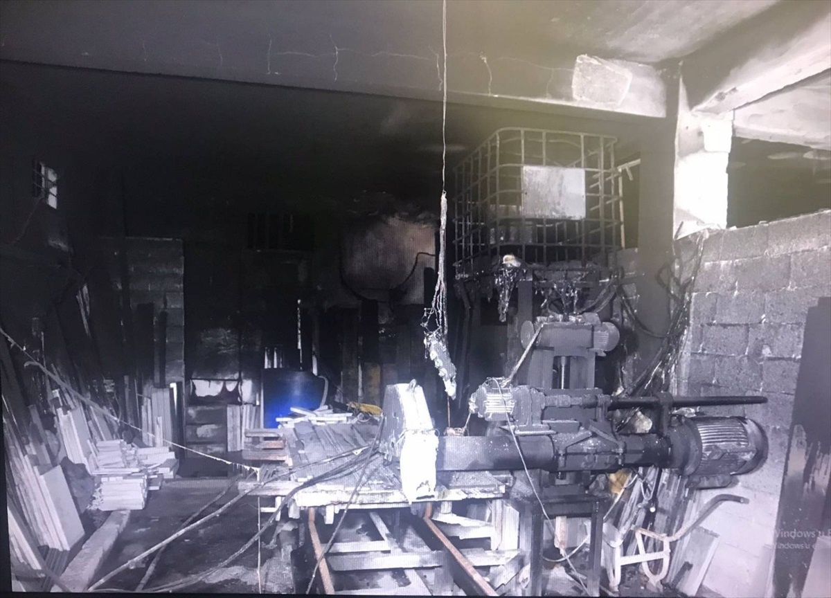 Tarsus\'ta Mermer Atölyesi Kundaklandı, 2 Şüpheli Gözaltına Alındı