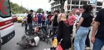 Elektrikli bisiklet ile motosiklet çarpıştı: 2 yaralı