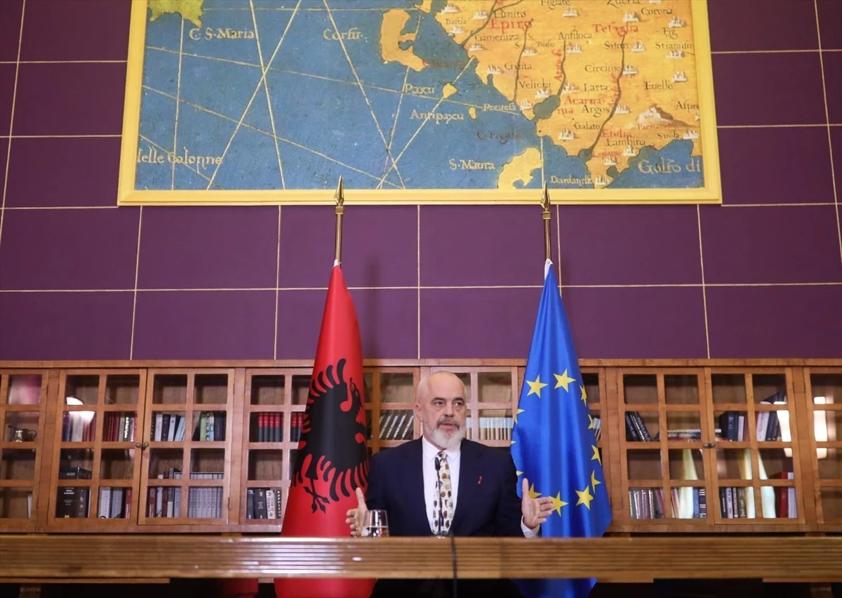 Arnavutluk Başbakanı Rama, KFOR\'un Kosova\'nın kuzeyini kontrol altına almasını istedi