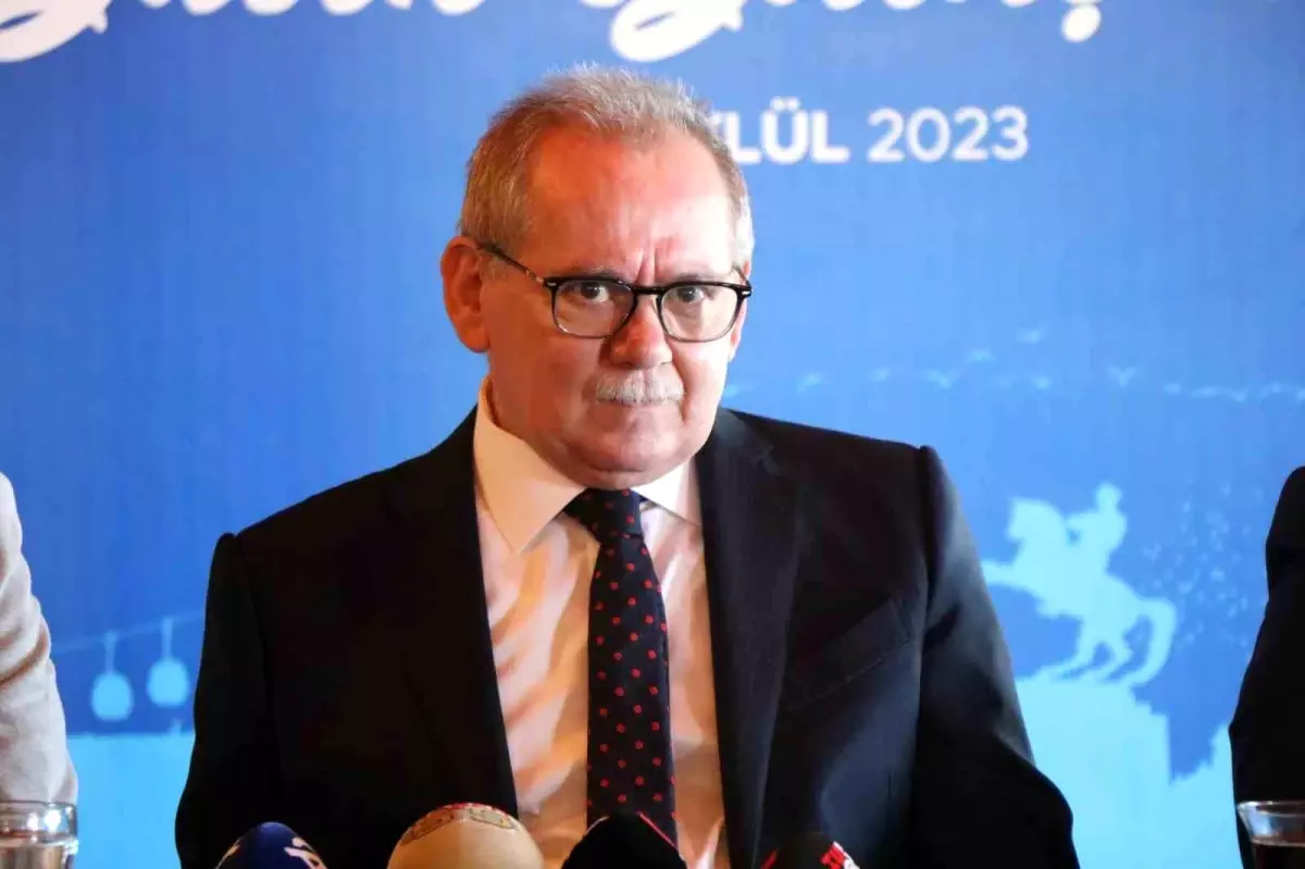 Samsun Büyükşehir Belediye Başkanı Mustafa Demir, Cumhuriyet Meydanı Projesi\'nin yeni imar planının mecliste görüşüleceğini söyledi