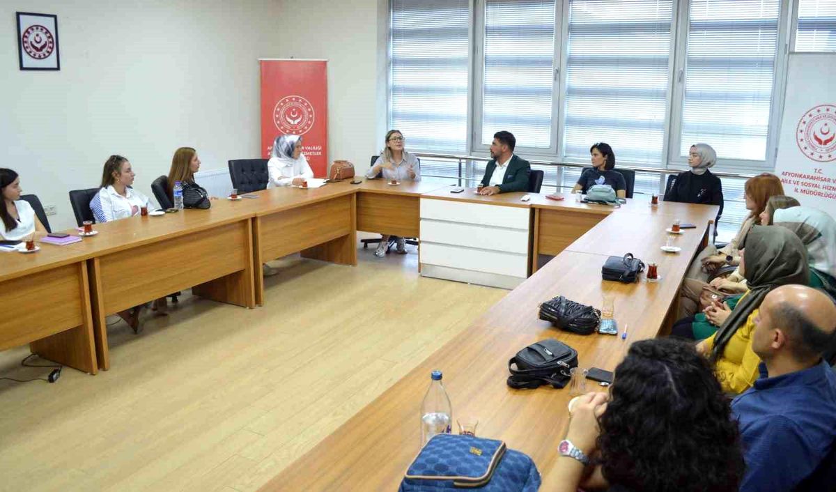 Afyonkarahisar\'da \'Erken Yaşta ve Zorla Evliliklerle Mücadele İl Eylem Planı\' Toplantısı Gerçekleştirildi