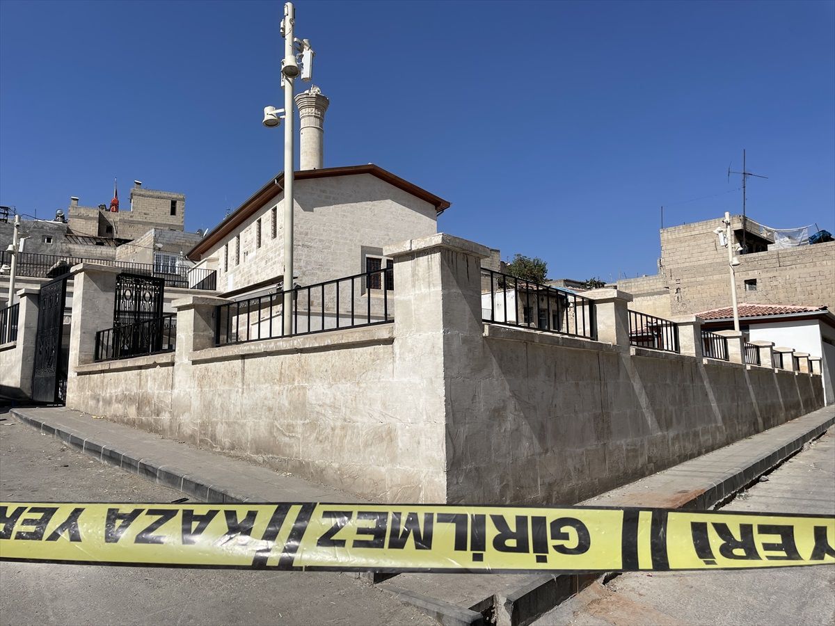 Gaziantep\'te Pompalı Tüfekle Eşini Öldüren Baba İntihar Etti