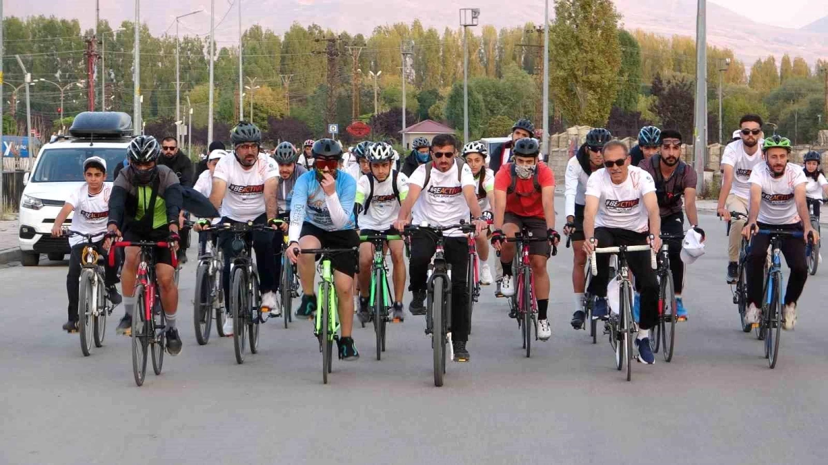 Van Gençlik ve Spor İl Müdürlüğü, Avrupa Hareketlilik Haftası\'nda bisiklet etkinliği düzenledi