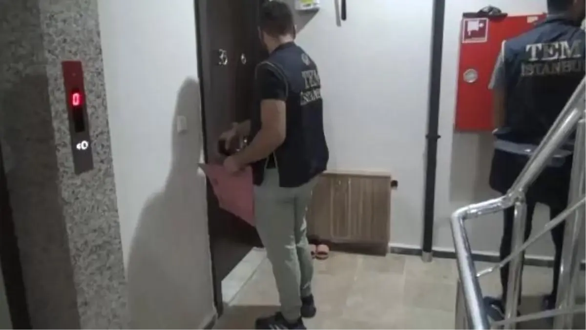 İstanbul\'da FETÖ/PDY Operasyonu: 20 Kişi Yakalandı