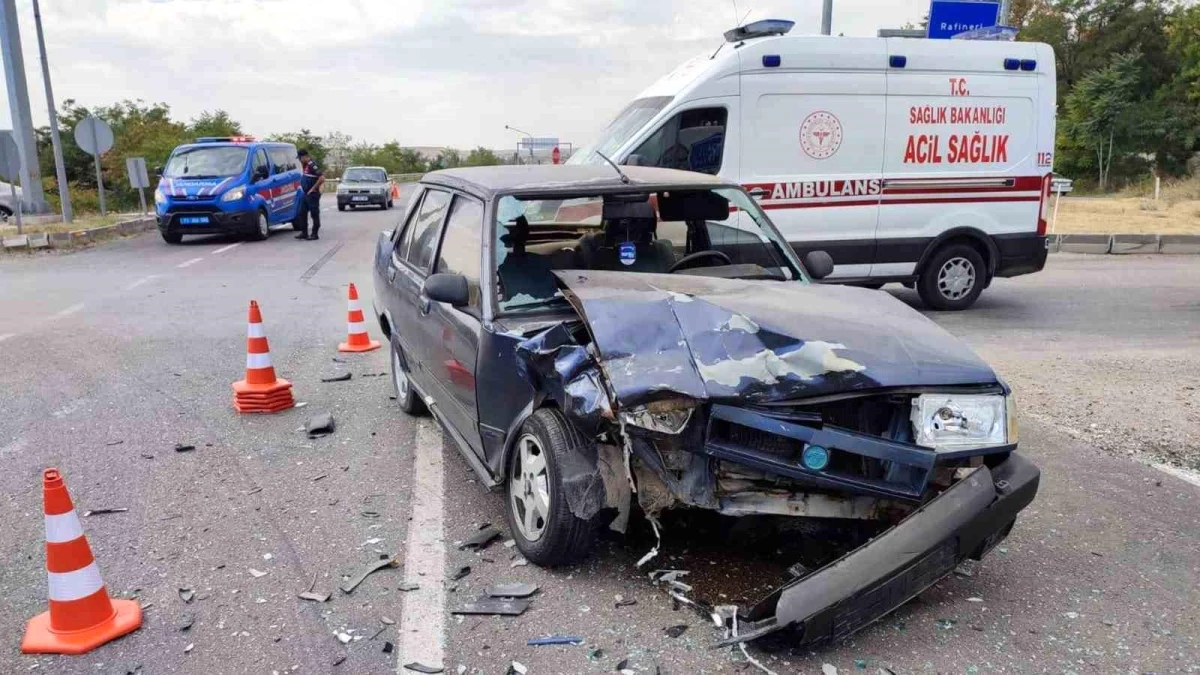 Kırıkkale\'de kaza: 1\'i bebek, 3 kişi yaralandı