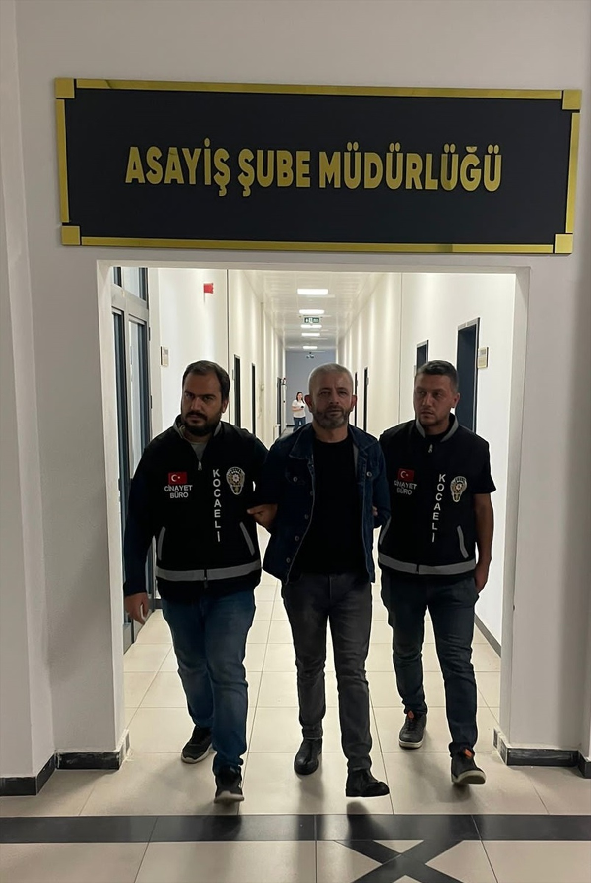 Kocaeli\'de Tartıştığı 2 Kişiyi Yaralayan Şüpheli Tutuklandı