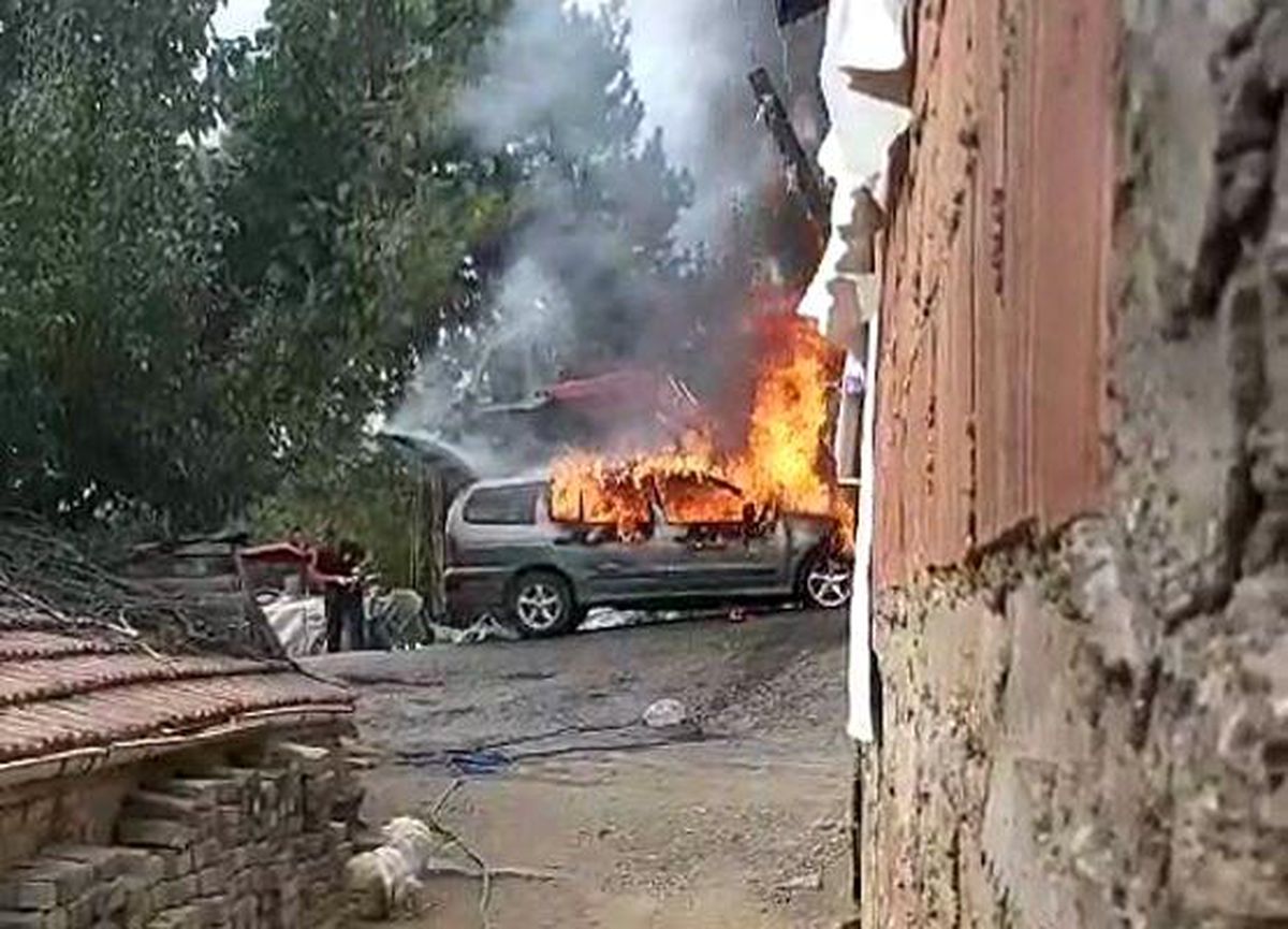 Karabük\'te Otomobil Alev Topuna Döndü