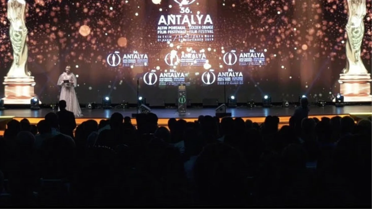 Kültür ve Turizm Bakanlığı, Altın Portakal Film Festivali\'nden çekildi