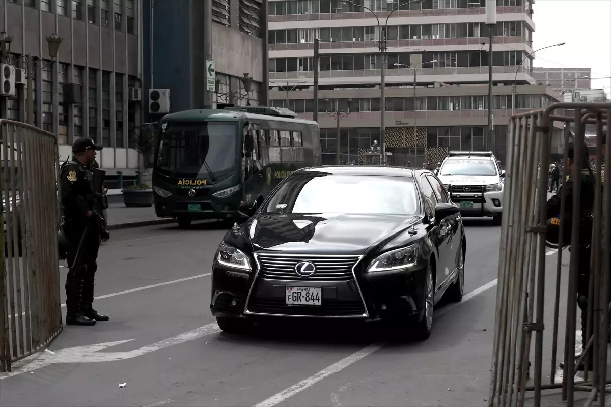 Peru Cumhurbaşkanı Dina Boluarte, hükümet karşıtı gösterilerdeki rolüyle ilgili ifade verdi