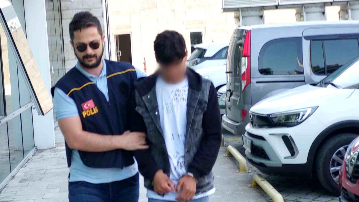 Bursa\'da aranan göçmen kaçakçısı Samsun\'da yakalandı
