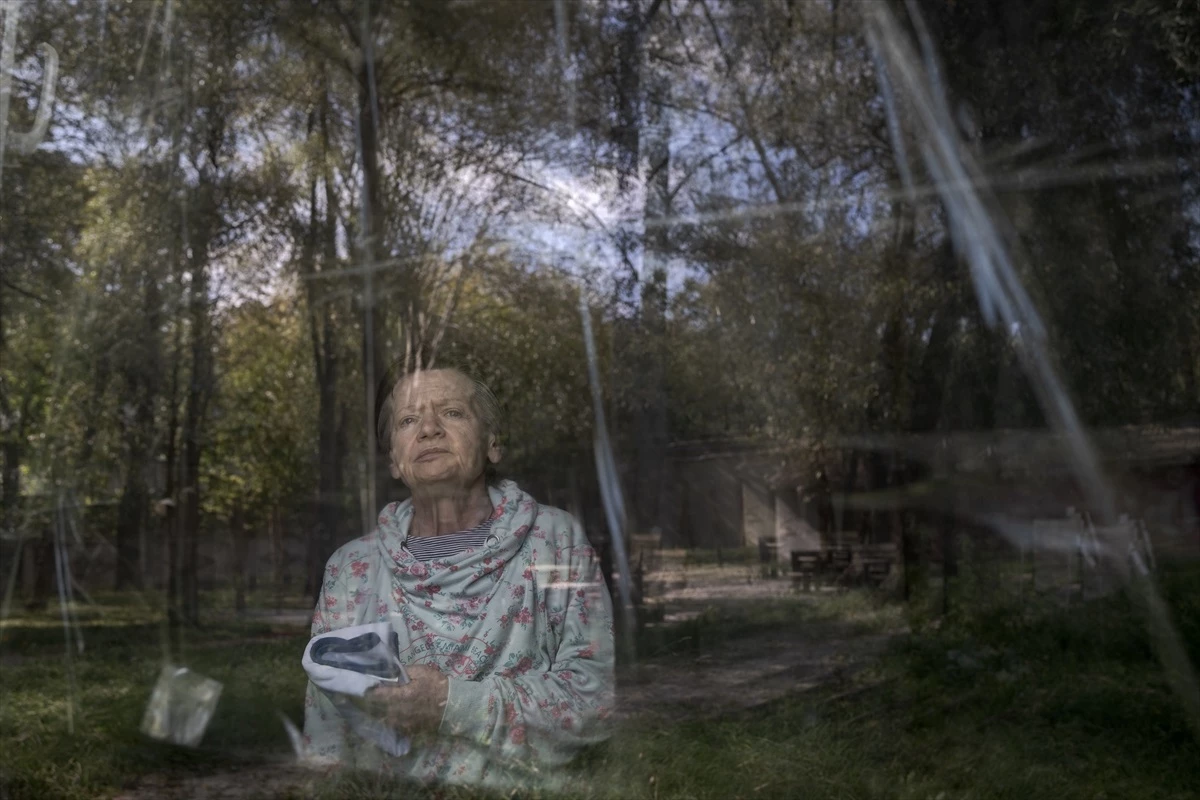 Ukraynalı Yaşlılar, Harkiv Huzurevinde Savaşın Etkilerinden Korunuyor