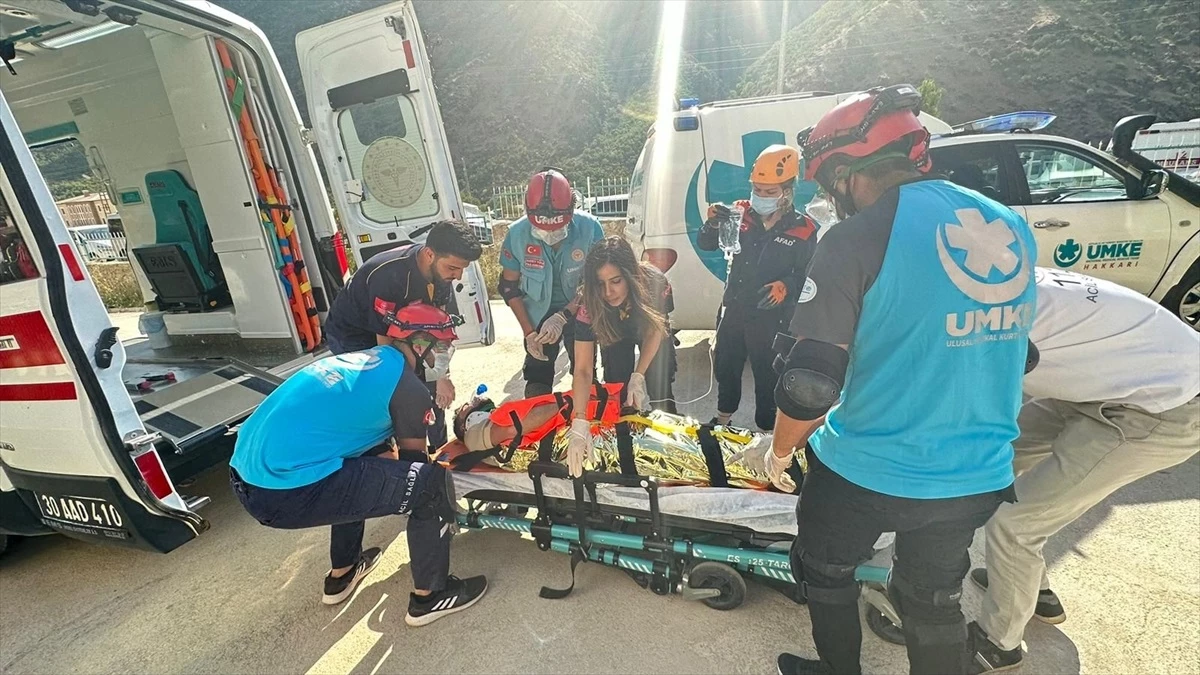 Şemdinli Devlet Hastanesi\'nde afet ve acil durum tatbikatı yapıldı