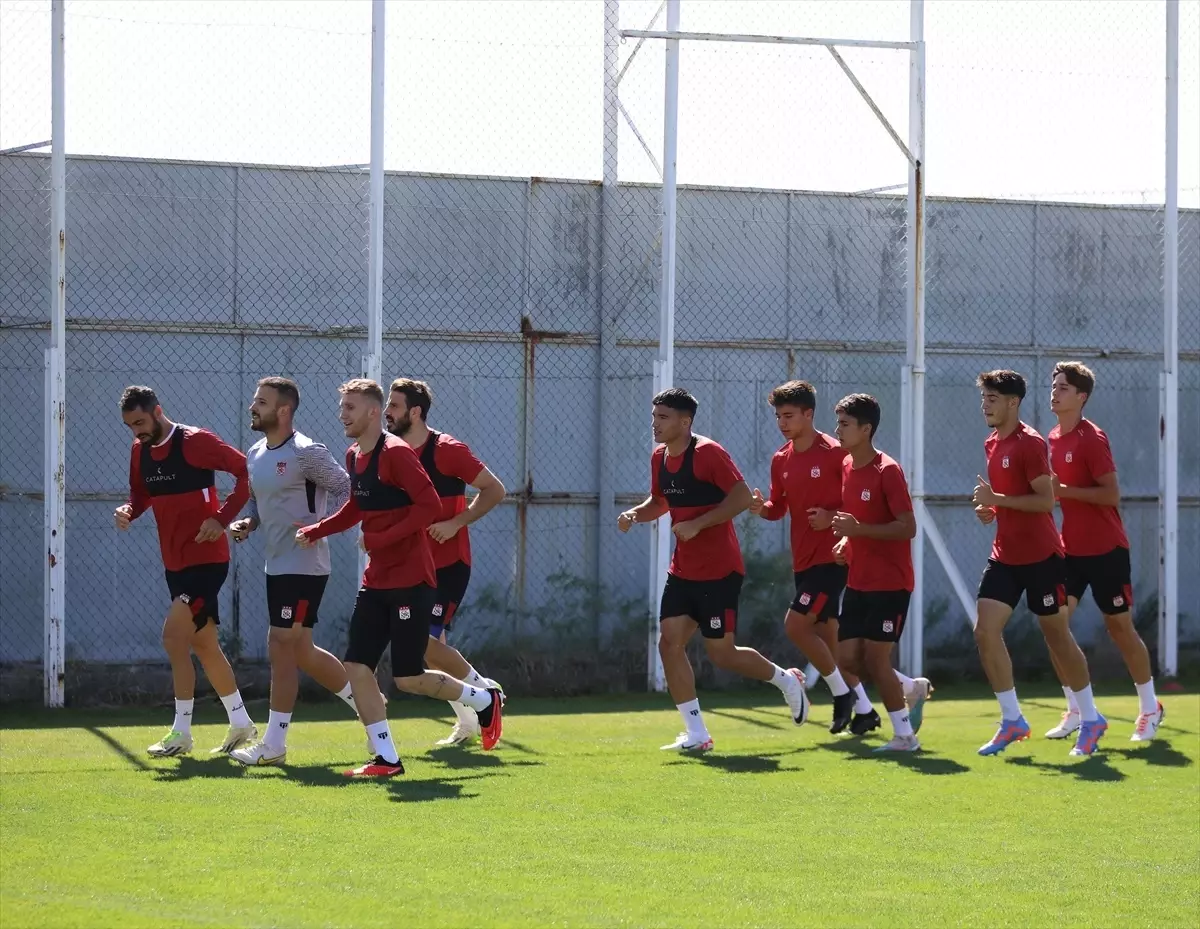 EMS Yapı Sivasspor, Atakaş Hatayspor maçı için hazırlıklarını sürdürüyor